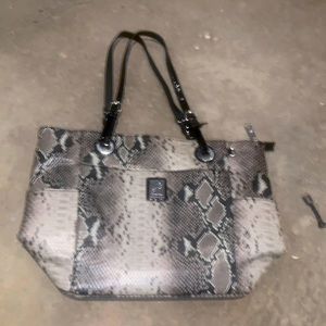 Grace Adele shoulder bag